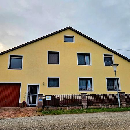 Apartment Moni In Lutzmannsburg, 1 Km Von Der Sonnentherme Entfernt - Apartment Mit 3 Schlafzimmern Dış mekan fotoğraf